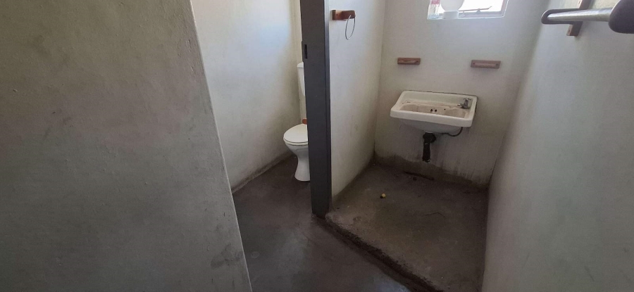To Let Commercial Property for Rent in Nirvana Industrial Limpopo