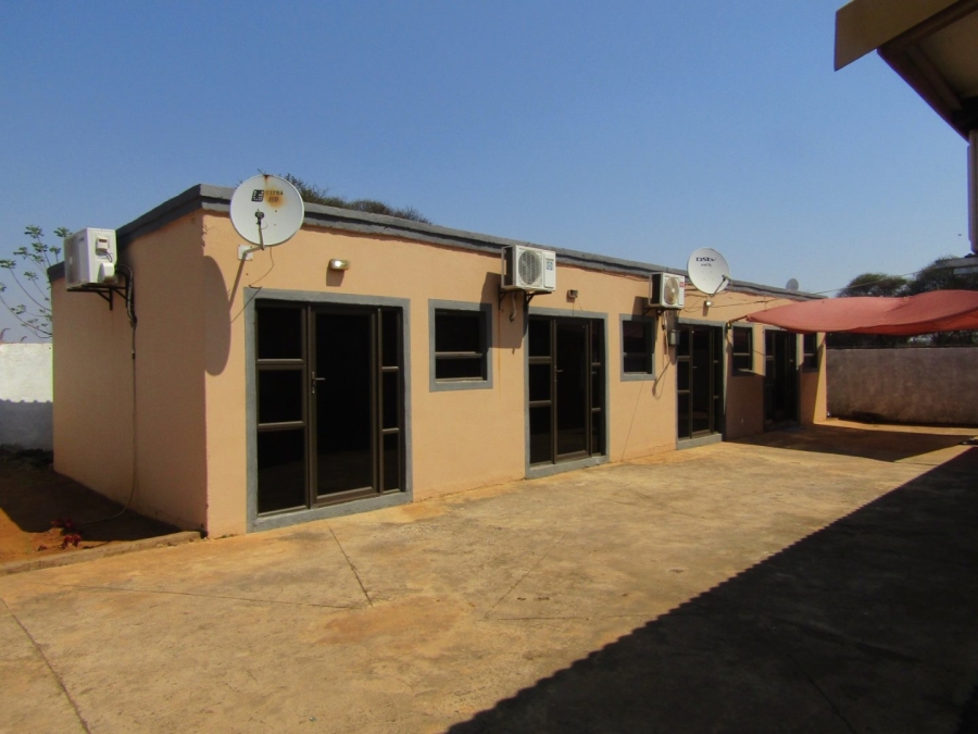 9 Bedroom Property for Sale in Northam Limpopo
