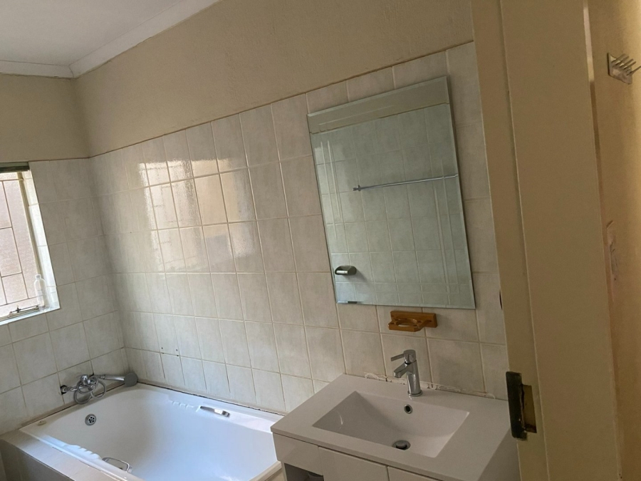 To Let 2 Bedroom Property for Rent in Bendor Limpopo