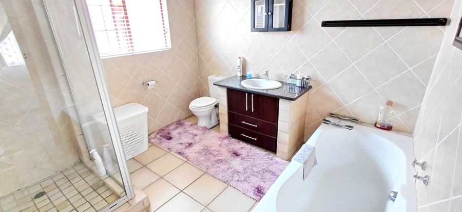 3 Bedroom Property for Sale in Waterberry Country Estate Limpopo