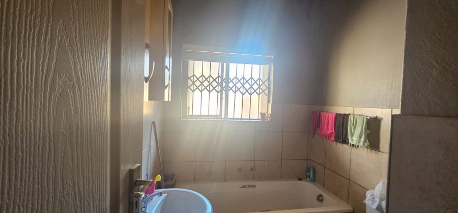 2 Bedroom Property for Sale in Woodlands Estate Limpopo