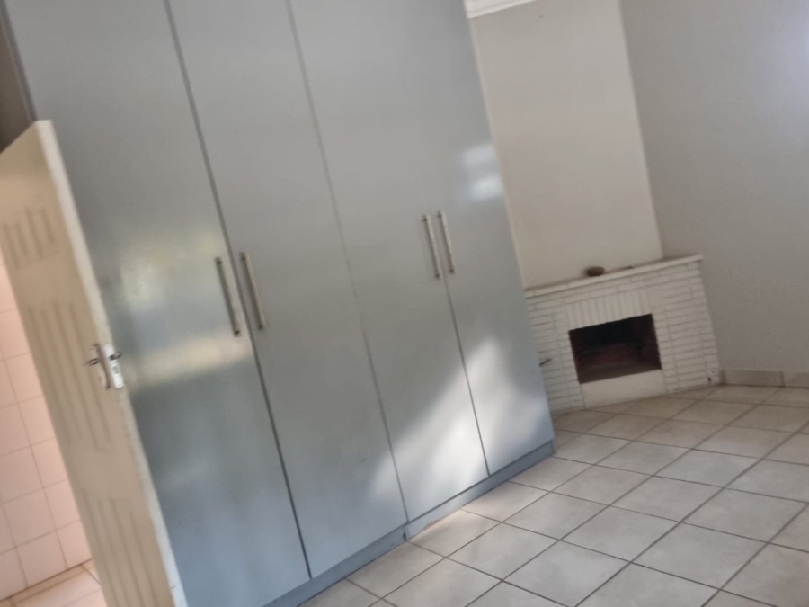 3 Bedroom Property for Sale in Hospitaalpark Limpopo