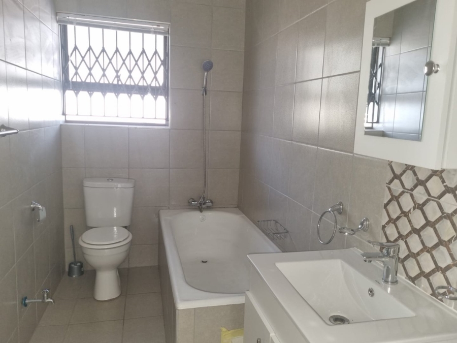 3 Bedroom Property for Sale in Hospitaalpark Limpopo