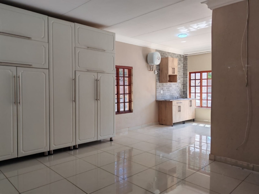 1 Bedroom Property for Sale in Fauna Park Limpopo