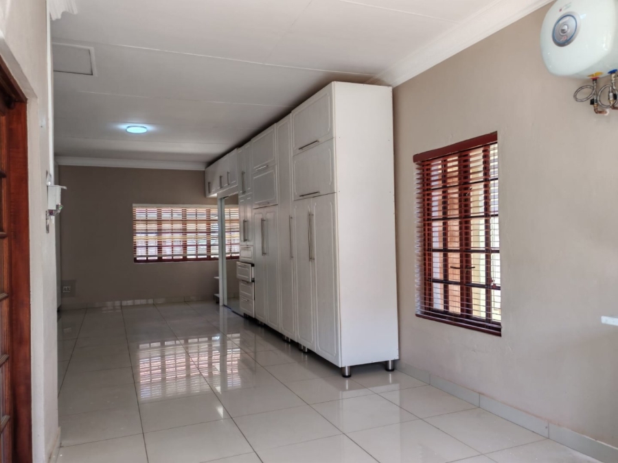 1 Bedroom Property for Sale in Fauna Park Limpopo