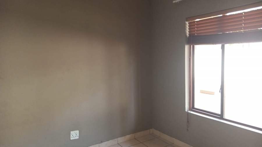 To Let 2 Bedroom Property for Rent in Woodlands Estate Limpopo