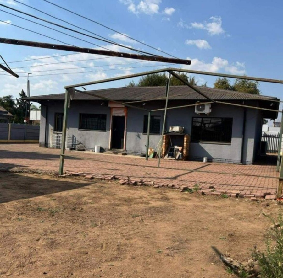 To Let Commercial Property for Rent in Polokwane Central Limpopo