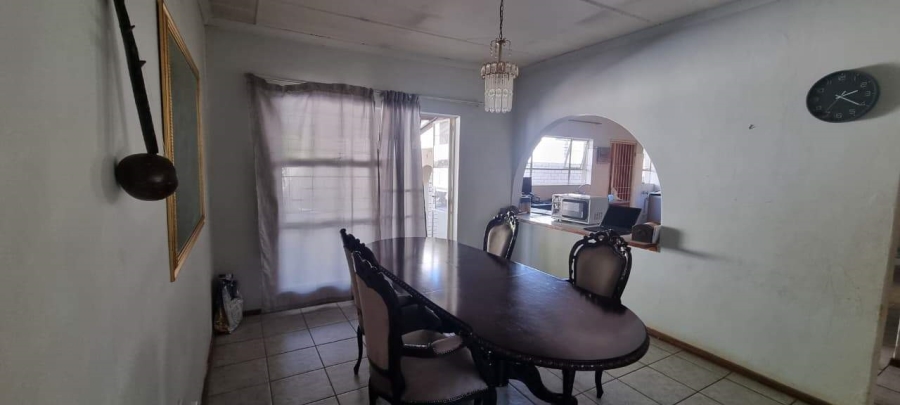 To Let 4 Bedroom Property for Rent in Fauna Park Limpopo