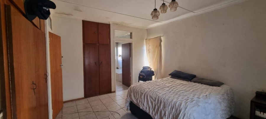 To Let 4 Bedroom Property for Rent in Fauna Park Limpopo