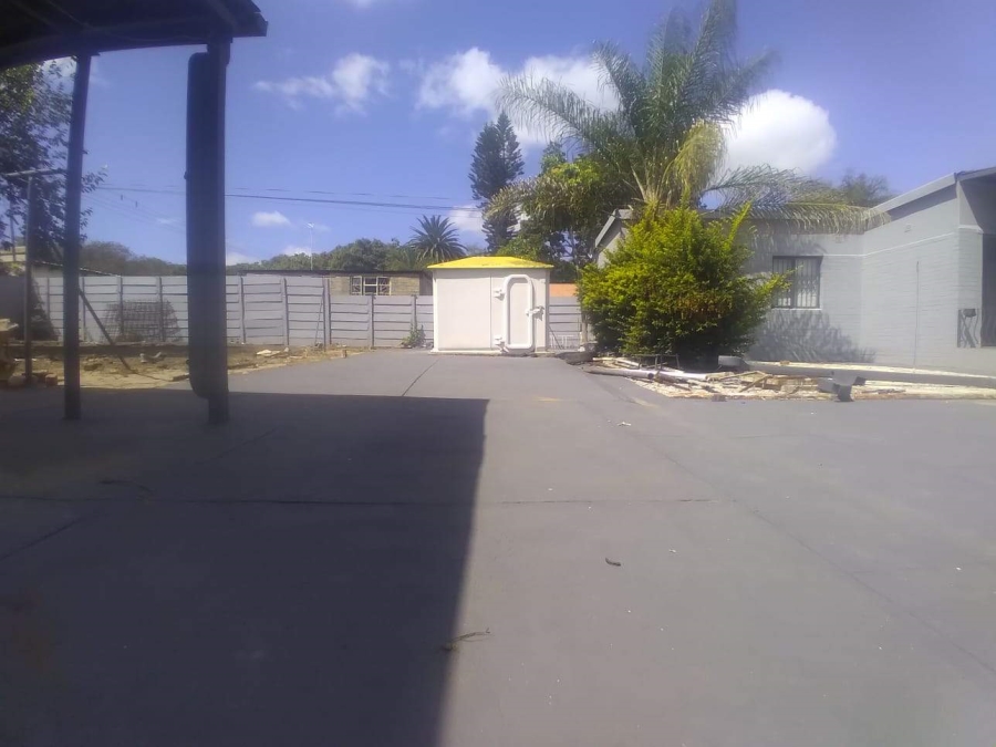 To Let Commercial Property for Rent in Hospitaalpark Limpopo