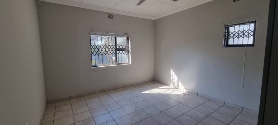 To Let Commercial Property for Rent in Hospitaalpark Limpopo