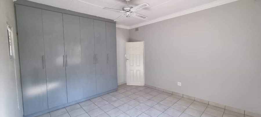 To Let Commercial Property for Rent in Hospitaalpark Limpopo