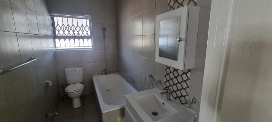 To Let Commercial Property for Rent in Hospitaalpark Limpopo