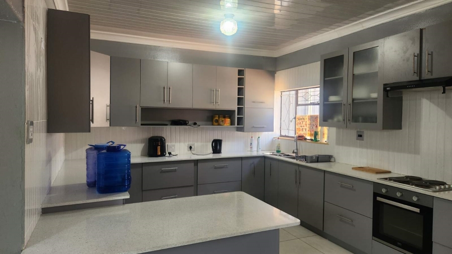 To Let 4 Bedroom Property for Rent in Eduan Park Limpopo