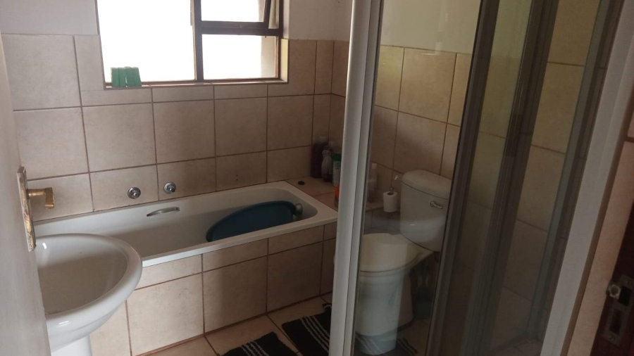To Let 2 Bedroom Property for Rent in Thornhill Limpopo