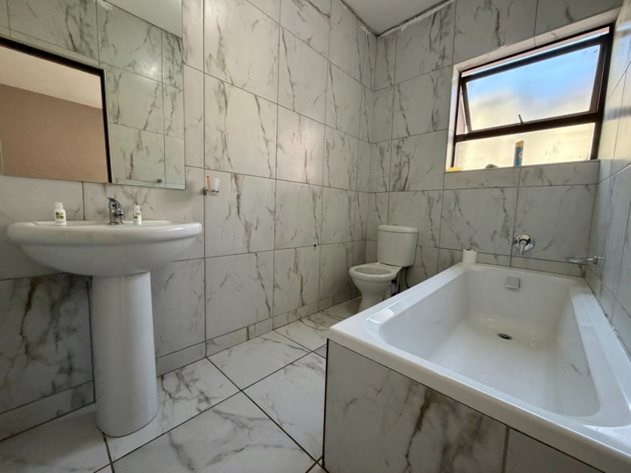 4 Bedroom Property for Sale in Thornhill Limpopo