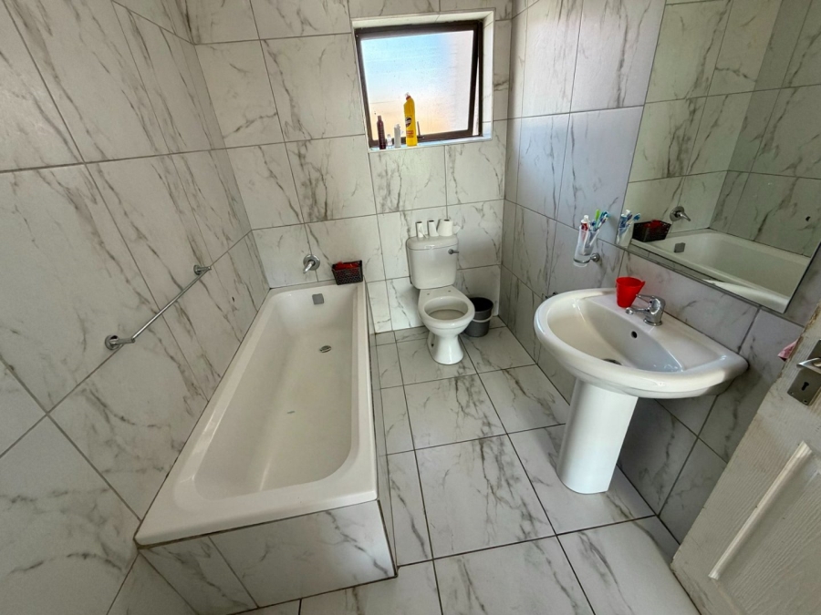 4 Bedroom Property for Sale in Thornhill Limpopo