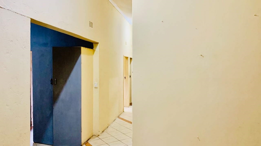 4 Bedroom Property for Sale in Modjadjiskloof Limpopo