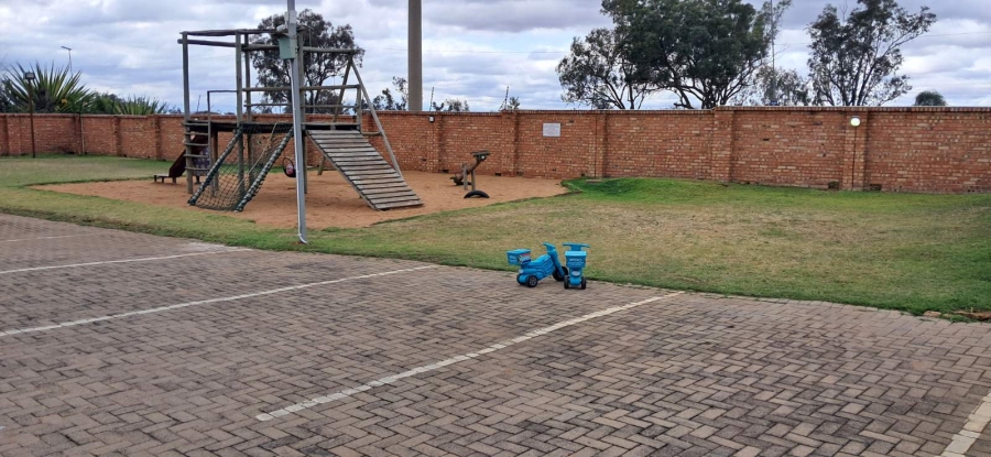 To Let 3 Bedroom Property for Rent in Bendor Limpopo