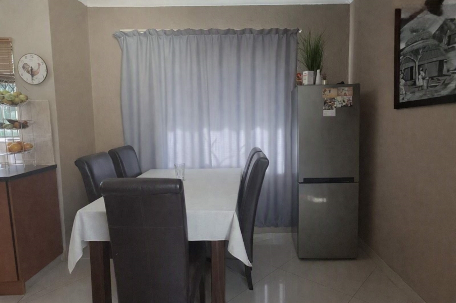 To Let 3 Bedroom Property for Rent in Bendor Limpopo