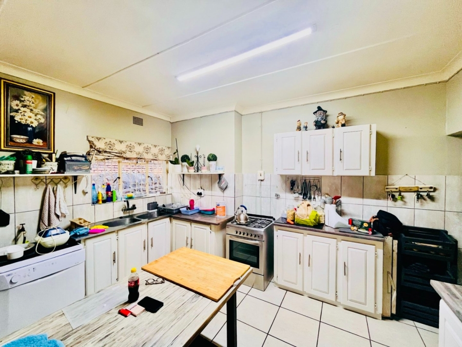 5 Bedroom Property for Sale in Modjadjiskloof Limpopo