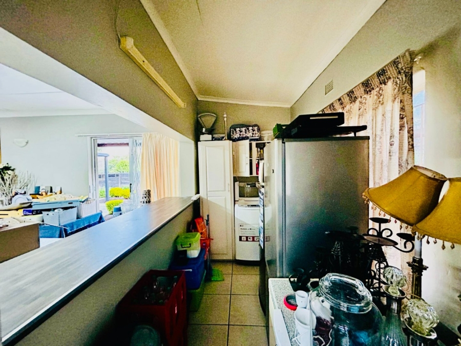 5 Bedroom Property for Sale in Modjadjiskloof Limpopo