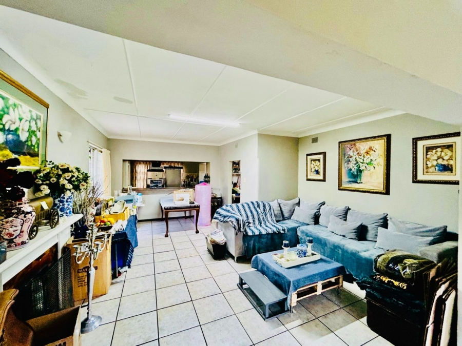 5 Bedroom Property for Sale in Modjadjiskloof Limpopo