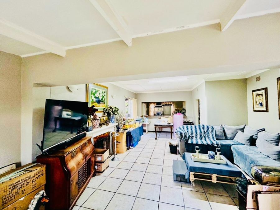 5 Bedroom Property for Sale in Modjadjiskloof Limpopo