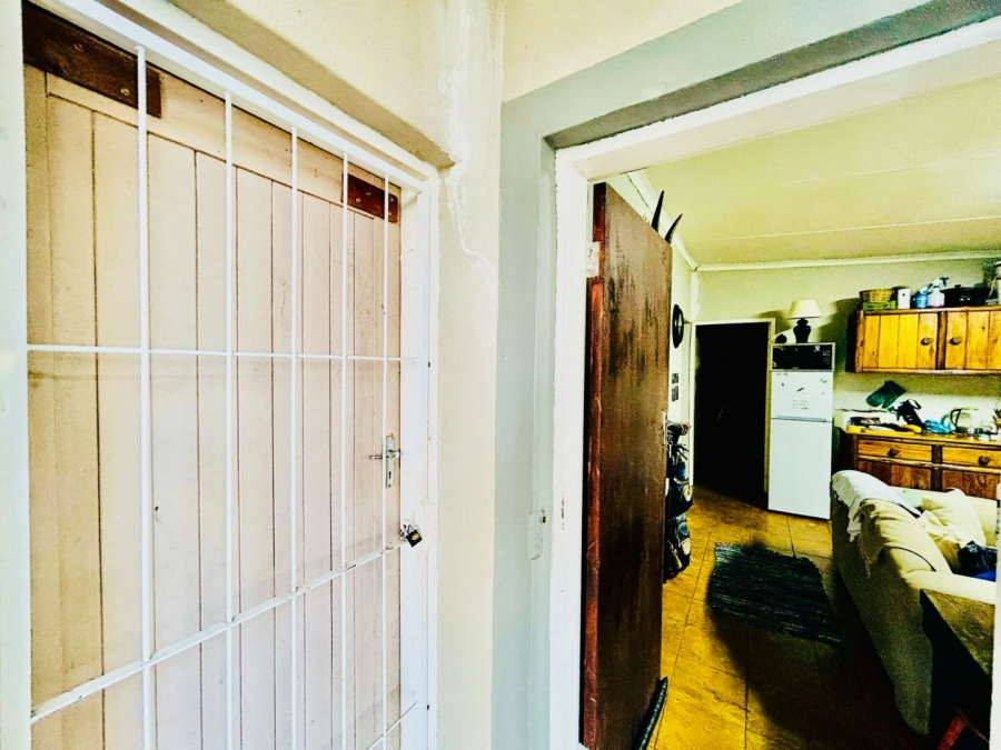 5 Bedroom Property for Sale in Modjadjiskloof Limpopo