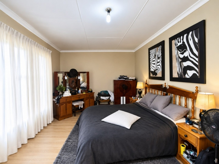 5 Bedroom Property for Sale in Modjadjiskloof Limpopo