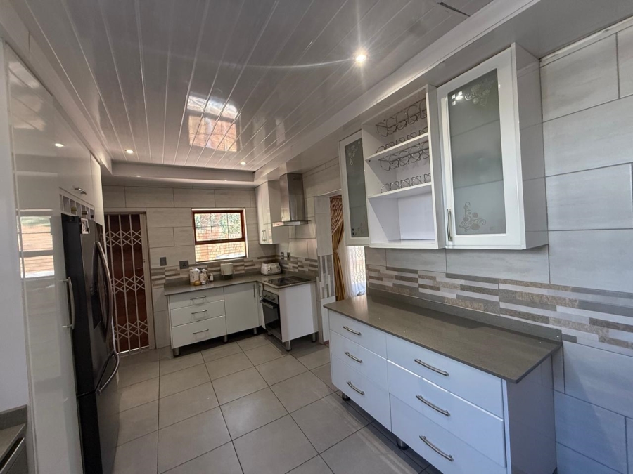 4 Bedroom Property for Sale in Bendor Limpopo