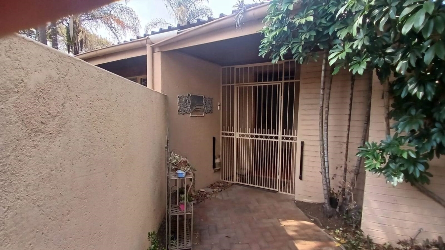 To Let 4 Bedroom Property for Rent in Moregloed Limpopo