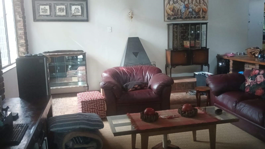 To Let 4 Bedroom Property for Rent in Moregloed Limpopo
