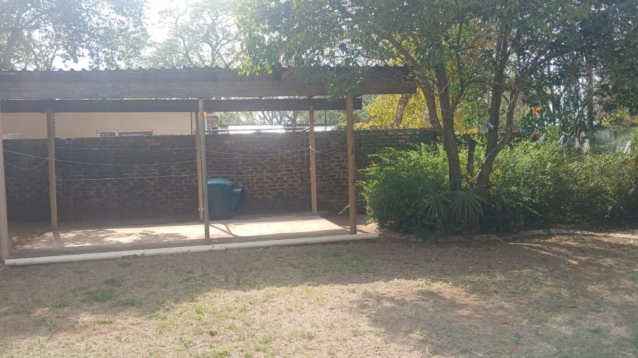 To Let 4 Bedroom Property for Rent in Moregloed Limpopo