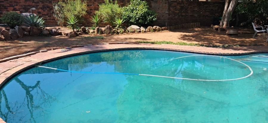 To Let 4 Bedroom Property for Rent in Moregloed Limpopo