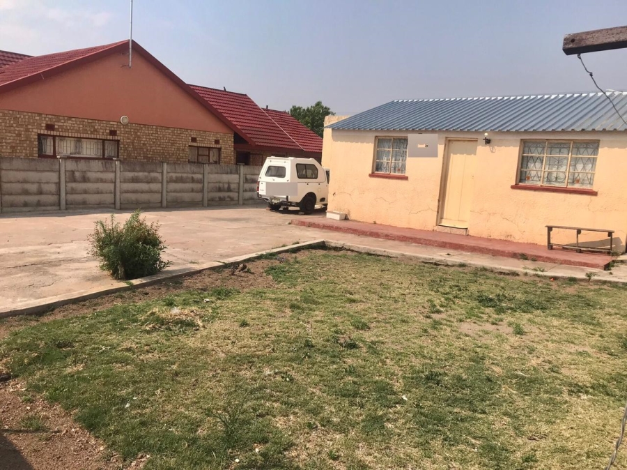 2 Bedroom Property for Sale in Seshego A Limpopo