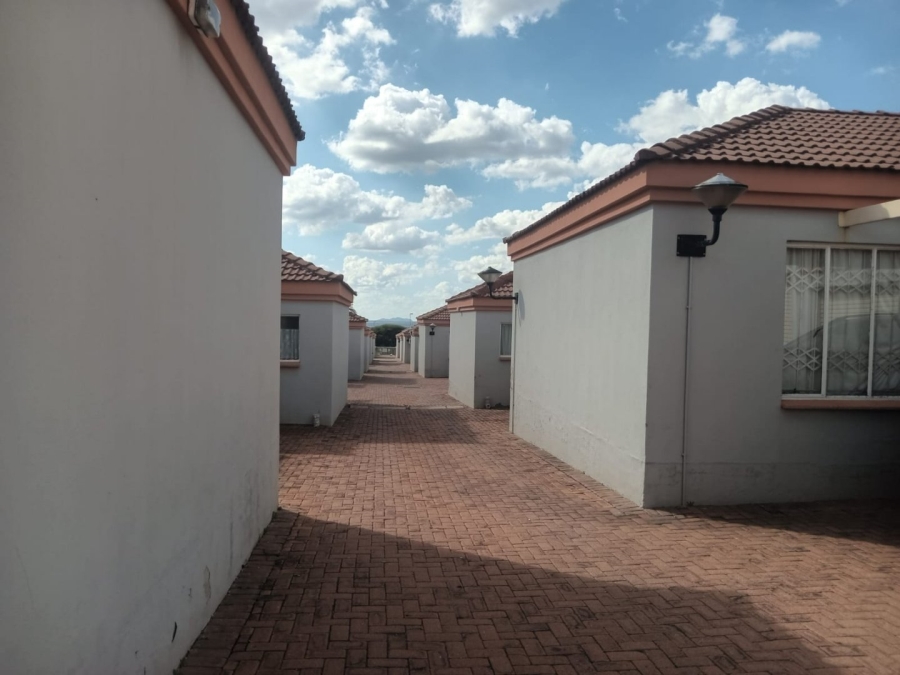 To Let 3 Bedroom Property for Rent in Bendor Limpopo