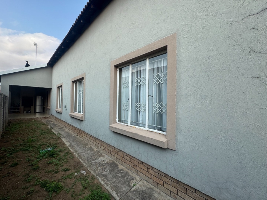 3 Bedroom Property for Sale in Bendor Limpopo