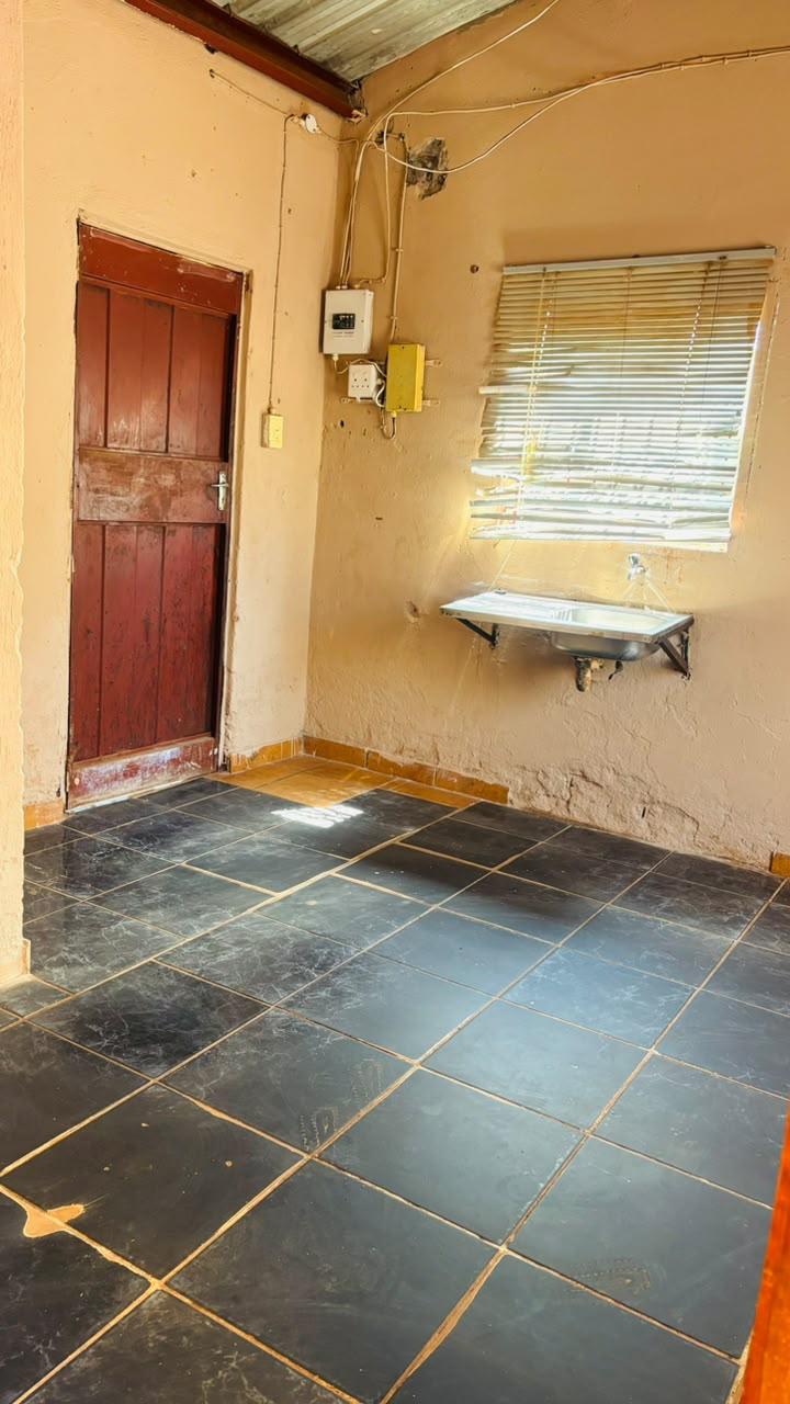 5 Bedroom Property for Sale in Lebowakgomo Zone F Limpopo