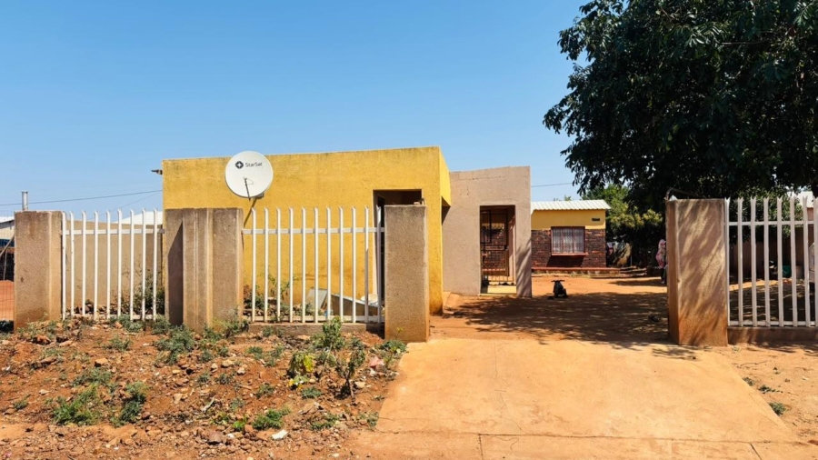 5 Bedroom Property for Sale in Lebowakgomo Zone F Limpopo