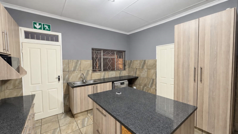 To Let 1 Bedroom Property for Rent in Polokwane Central Limpopo
