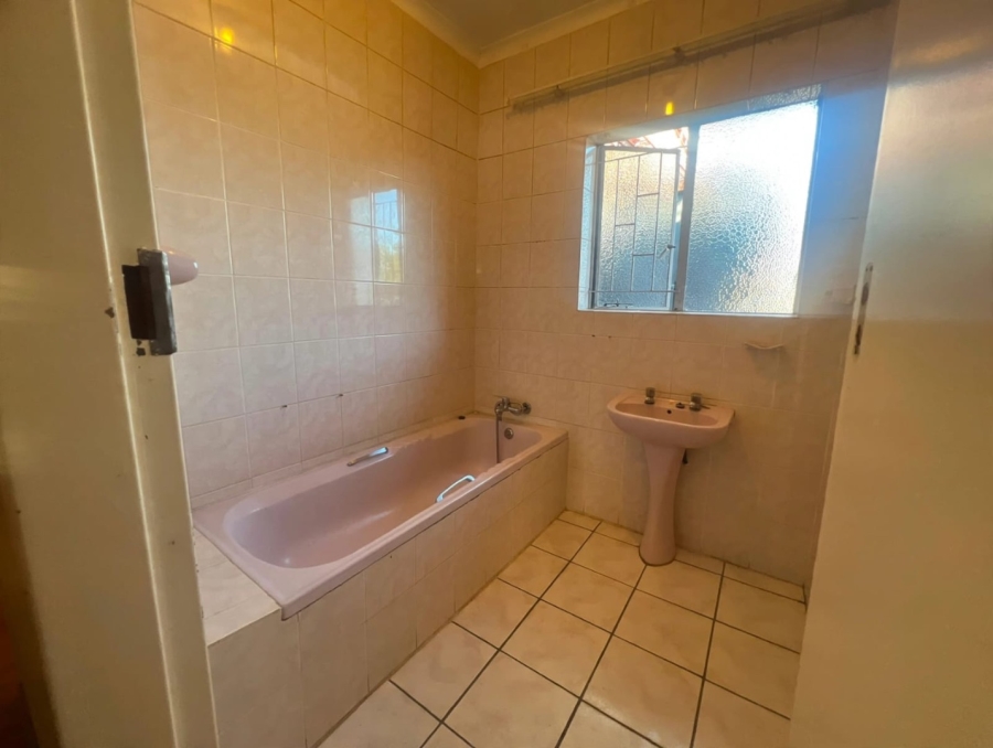 7 Bedroom Property for Sale in Seshego Limpopo