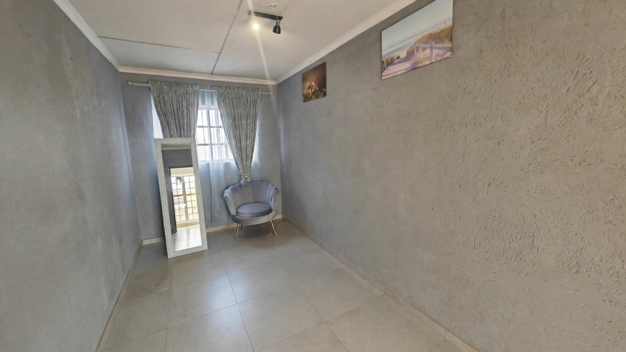 7 Bedroom Property for Sale in Seshego Limpopo