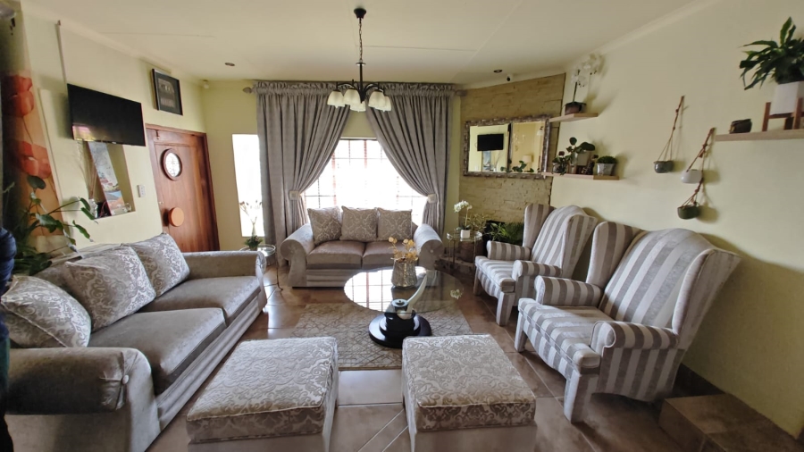 7 Bedroom Property for Sale in Seshego Limpopo