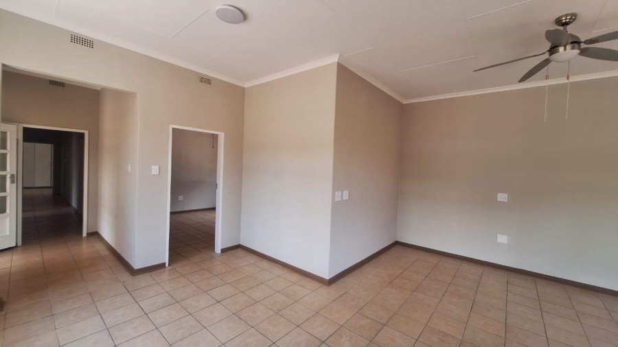 To Let 4 Bedroom Property for Rent in Mokopane Central Limpopo