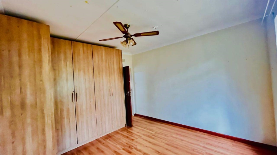 4 Bedroom Property for Sale in Modjadjiskloof Limpopo