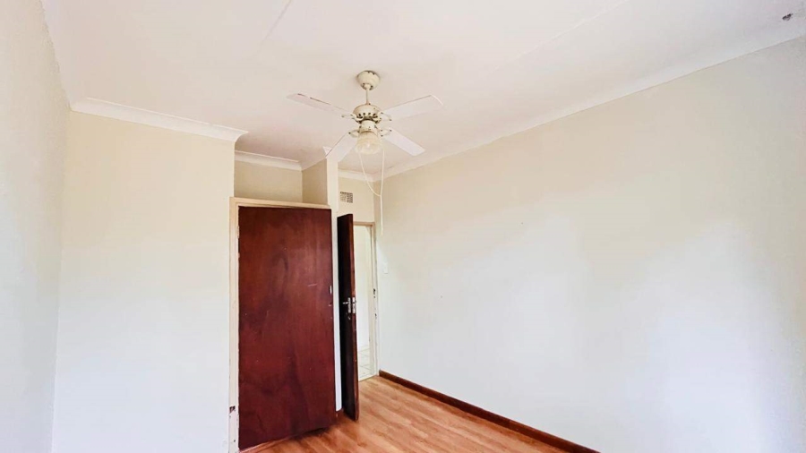 4 Bedroom Property for Sale in Modjadjiskloof Limpopo