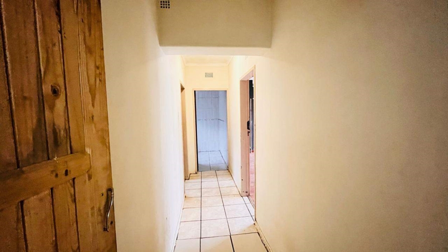 4 Bedroom Property for Sale in Modjadjiskloof Limpopo