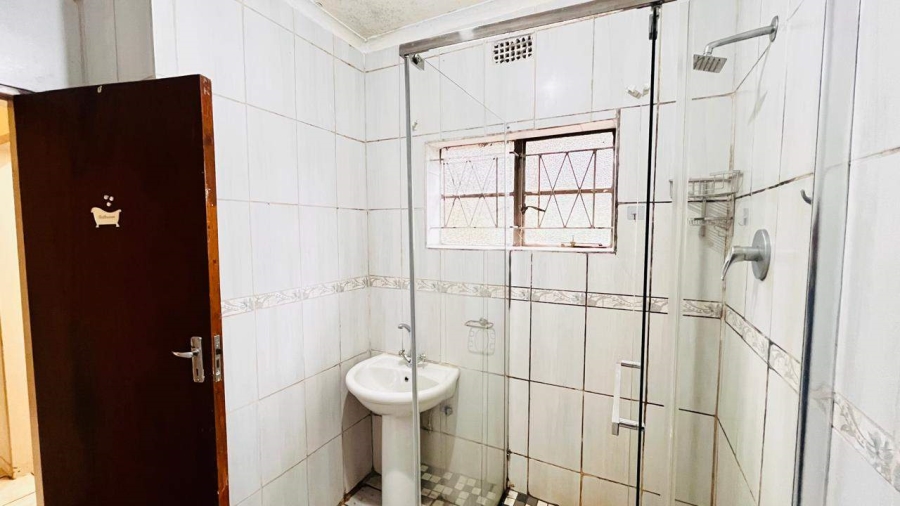 4 Bedroom Property for Sale in Modjadjiskloof Limpopo