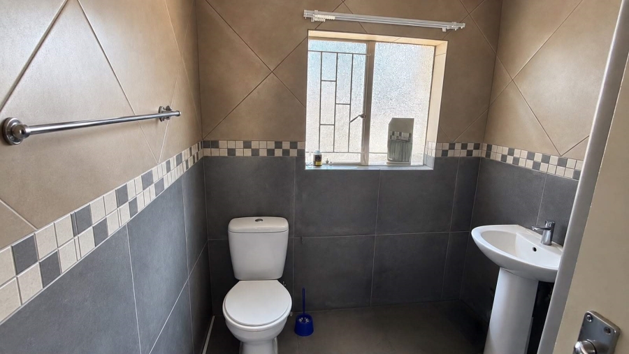 To Let 2 Bedroom Property for Rent in Polokwane Central Limpopo